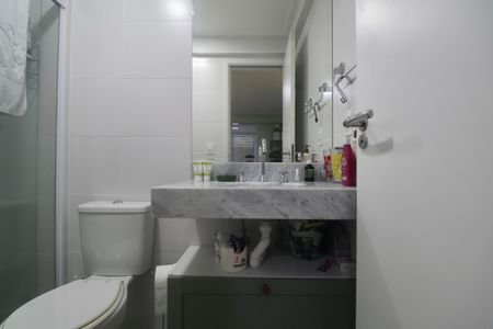 Apartamento para alugar com 64m², 2 quartos e 1 vaga Apartamento para alugar com 64m², 2 quartos e 1 vagaBanheiro Suíte