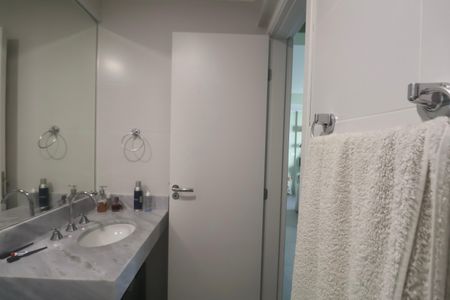 Apartamento para alugar com 64m², 2 quartos e 1 vaga Apartamento para alugar com 64m², 2 quartos e 1 vagaBanheiro Social