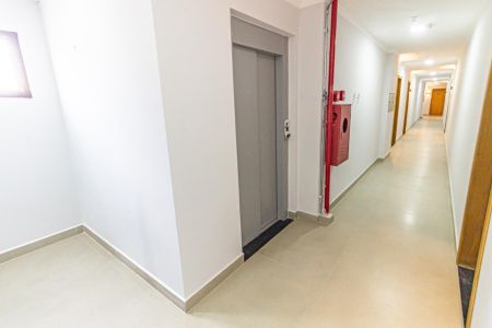 Apartamento à venda com 41m², 2 quartos e sem vagaÁrea comum