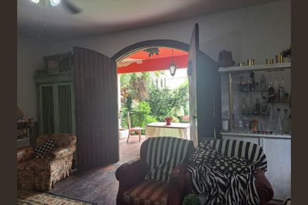 Casa à venda com 3 quartos, 200m² em Maria Paula, Niterói