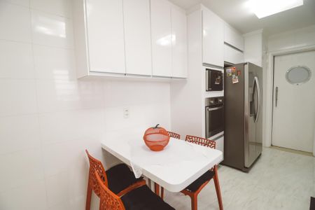 Apartamento à venda com 126m², 3 quartos e 2 vagasCozinha