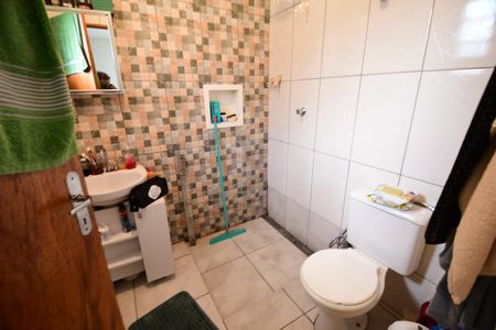 Casa à venda com 152m², 3 quartos e 1 vagaBanheiro - Edícula