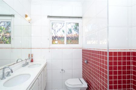 Casa à venda com 5 quartos, 400m² em Jardim dos Estados, São Paulo