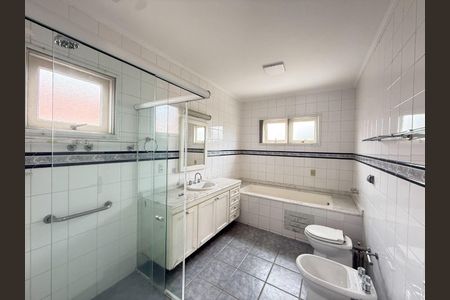 Casa à venda com 4 quartos, 250m² em Residencial Nove (Alphaville), Santana de Parnaíba