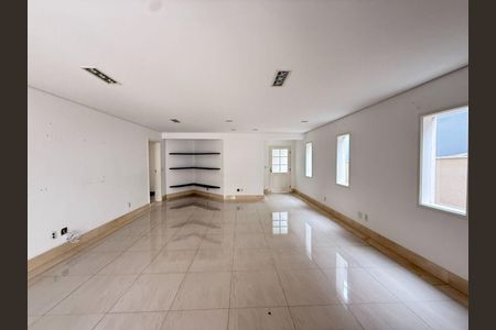 Casa à venda com 4 quartos, 250m² em Residencial Nove (Alphaville), Santana de Parnaíba