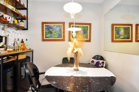 Apartamento à venda com 56m², 1 quarto e 1 vagasala de jantar