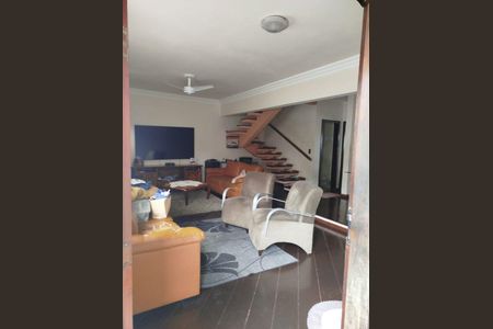 Casa à venda com 3 quartos, 320m² em Vila Camilópolis, Santo André