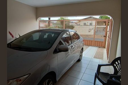 Casa à venda com 203m², 3 quartos e 3 vagasFoto 01