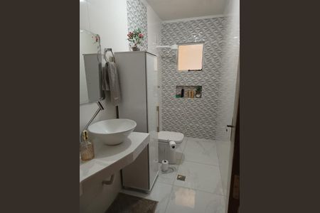 Casa à venda com 203m², 3 quartos e 3 vagasFoto 01