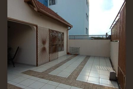 Casa à venda com 203m², 3 quartos e 3 vagasFoto 01