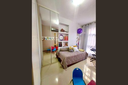 Apartamento à venda com 155m², 4 quartos e 1 vaga