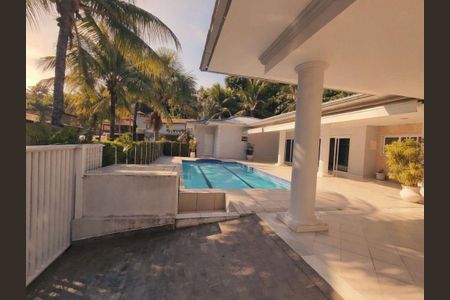 Casa à venda com 400m², 4 quartos e 3 vagas