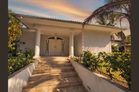 Casa à venda com 400m², 4 quartos e 3 vagas