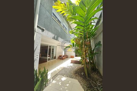 Casa para alugar com 4 quartos, 380m² em Pacaembu, São Paulo