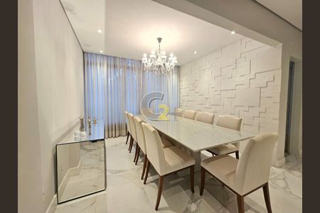 Casa para alugar com 4 quartos, 380m² em Pacaembu, São Paulo