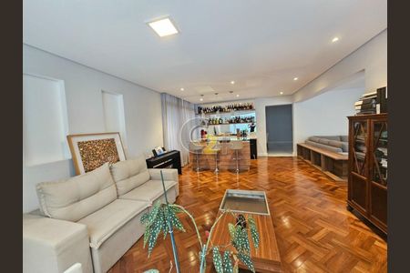 Casa para alugar com 4 quartos, 380m² em Pacaembu, São Paulo