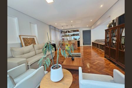 Casa para alugar com 4 quartos, 380m² em Pacaembu, São Paulo