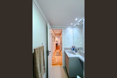 Apartamento à venda com 94m², 3 quartos e 2 vagas Apartamento à venda com 94m², 3 quartos e 2 vagasBanheiro