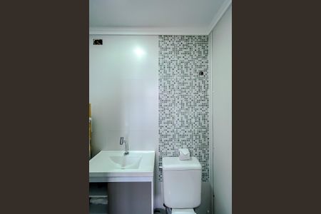 Apartamento à venda com 94m², 3 quartos e 2 vagas Apartamento à venda com 94m², 3 quartos e 2 vagasBanheiro de serviço