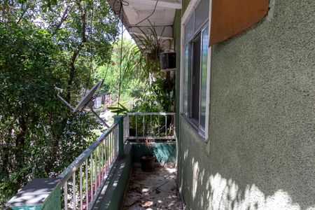 Apartamento para alugar com 90m², 2 quartos e sem vagaVaranda