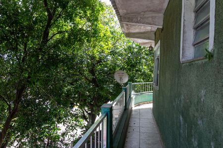 Apartamento para alugar com 90m², 2 quartos e sem vagaVaranda