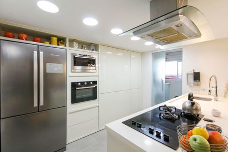 Apartamento à venda com 99m², 3 quartos e 3 vagas Apartamento à venda com 99m², 3 quartos e 3 vagasCozinha