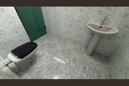 Casa à venda com 320m², 4 quartos e 2 vagasBanheiro da Suíte 1