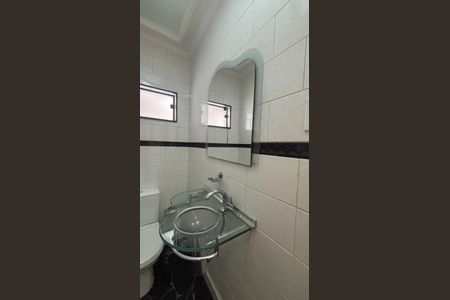 Casa à venda com 320m², 4 quartos e 2 vagasLavabo