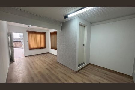 Casa à venda com 320m², 4 quartos e 2 vagasEscritório