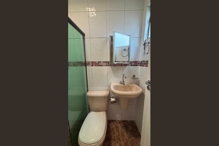 Casa à venda com 320m², 4 quartos e 2 vagasBanheiro da Suíte 2