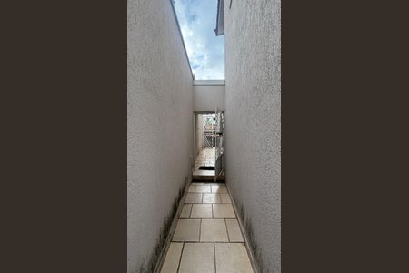 Casa à venda com 320m², 4 quartos e 2 vagasCorredor