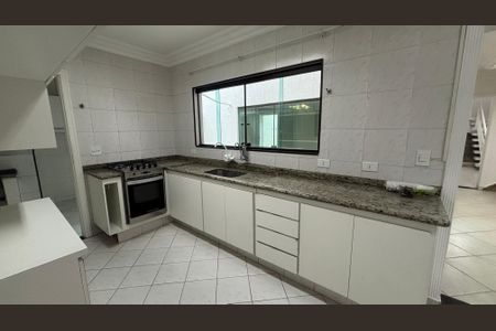 Casa à venda com 320m², 4 quartos e 2 vagasCozinha