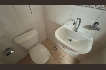 Casa à venda com 320m², 4 quartos e 2 vagasEscritório Banheiro