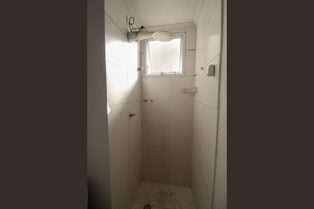 Apartamento para alugar com 38m², 2 quartos e sem vagaBanheiro