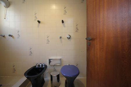 Apartamento à venda com 296m², 3 quartos e 2 vagasBanheiro da Suíte