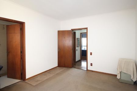 Apartamento à venda com 296m², 3 quartos e 2 vagasSuíte 1