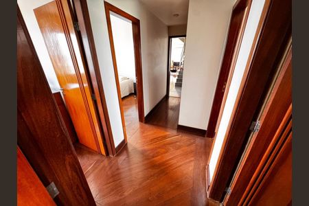 Apartamento à venda com 321m², 4 quartos e 4 vagas Apartamento à venda com 321m², 4 quartos e 4 vagasFoto 17