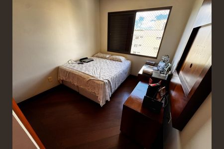 Apartamento à venda com 321m², 4 quartos e 4 vagas Apartamento à venda com 321m², 4 quartos e 4 vagasFoto 10