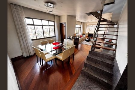 Apartamento à venda com 321m², 4 quartos e 4 vagas Apartamento à venda com 321m², 4 quartos e 4 vagasFoto 03