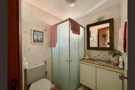 Apartamento à venda com 2 quartos, 70m² em Fernão Dias, Belo Horizonte