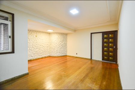 Apartamento para alugar com 290m², 5 quartos e 1 vaga Apartamento para alugar com 290m², 5 quartos e 1 vagaSala de Estar