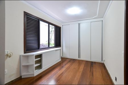 Apartamento para alugar com 290m², 5 quartos e 1 vaga Apartamento para alugar com 290m², 5 quartos e 1 vagaSuíte
