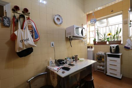 Apartamento para alugar com 92m², 2 quartos e sem vagaCozinha