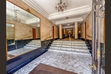 Apartamento para alugar com 76m², 2 quartos e sem vaga