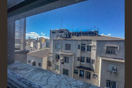 Apartamento para alugar com 76m², 2 quartos e sem vaga