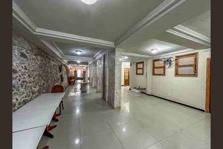 Apartamento para alugar com 76m², 2 quartos e sem vaga