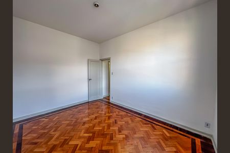 Apartamento para alugar com 76m², 2 quartos e sem vaga