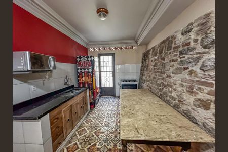 Apartamento para alugar com 76m², 2 quartos e sem vaga