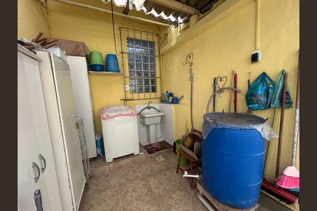 Casa à venda com 105m², 2 quartos e 1 vagaÁrea de Serviço