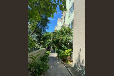 Apartamento à venda com 65m², 2 quartos e 1 vaga Apartamento à venda com 65m², 2 quartos e 1 vagaÁrea externa